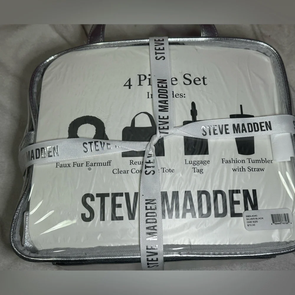 Steve Madden travel style